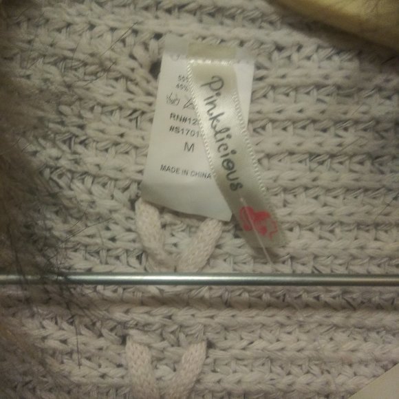 Fur Trim Cropped Cardigan Sweater - Picture 3 of 5